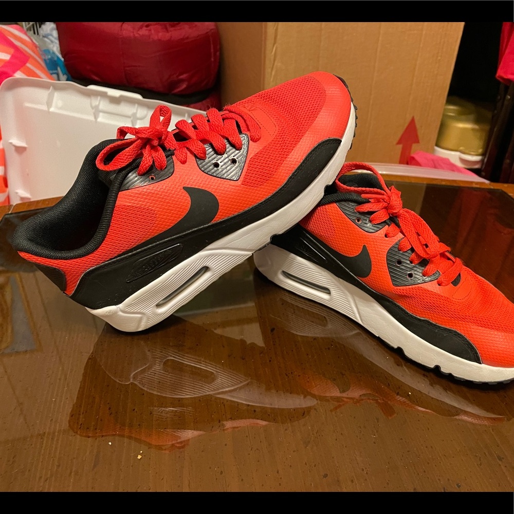 COPY - Boys Air Max 90’s in very good condition